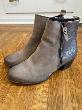 Tamaris Suede Ankle Boots (Size 37)